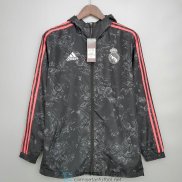 Real Madrid Chaqueta Rompevientos Black Pattern 2021/2022